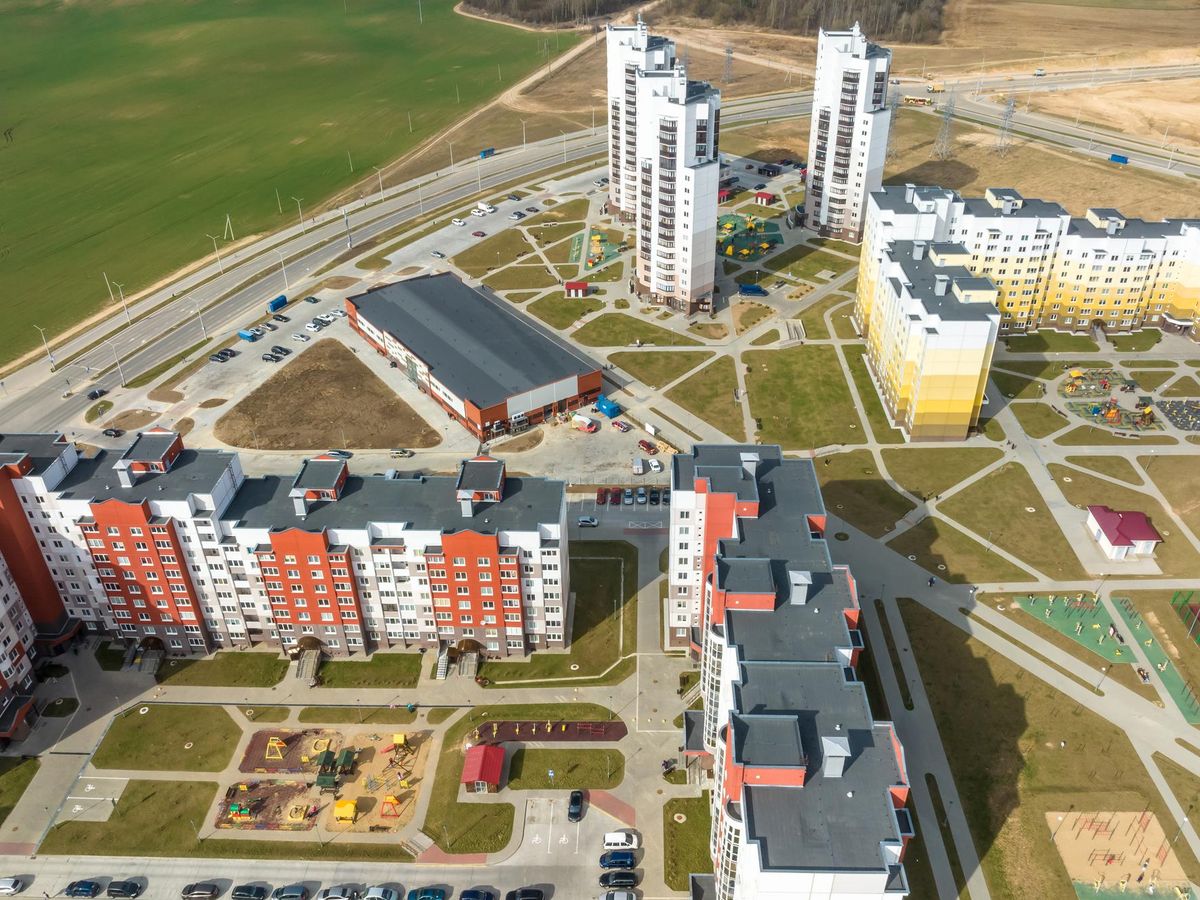 Jak rozwija się infrastruktura mieszkaniowa i komercyjna w Poczdamie